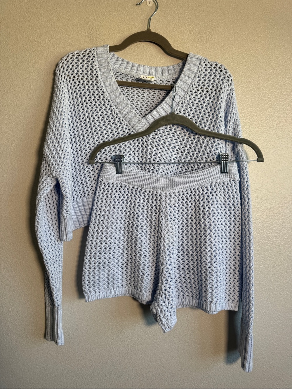 NWT/NWOT Offline by Aerie SET - Open Knit Sweater and Shorts in Light Blur - S/M